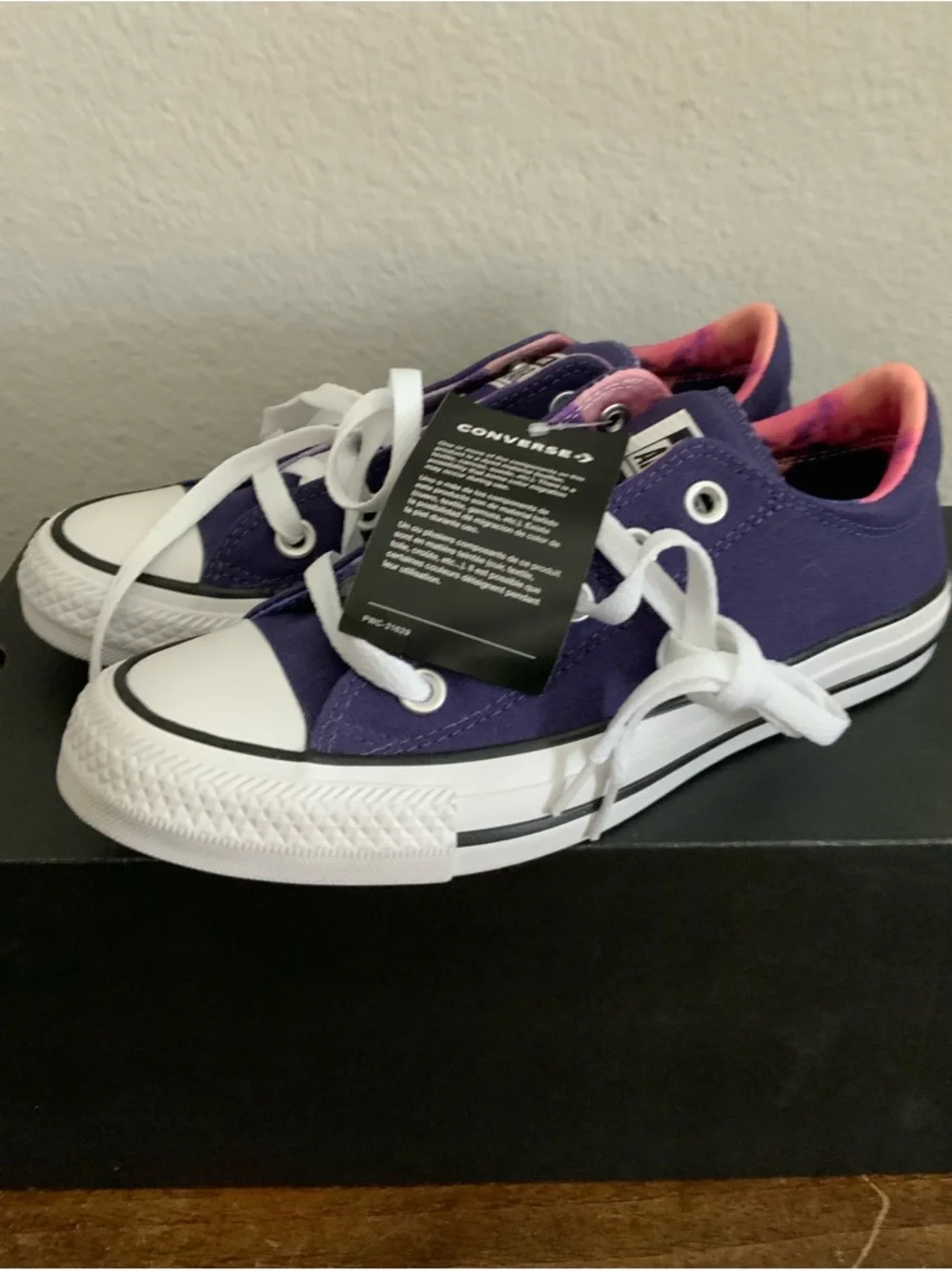 Converse All Star Womens 6 Shoes Canvas Sneakers 569771F Purple - Picture 2 of 6